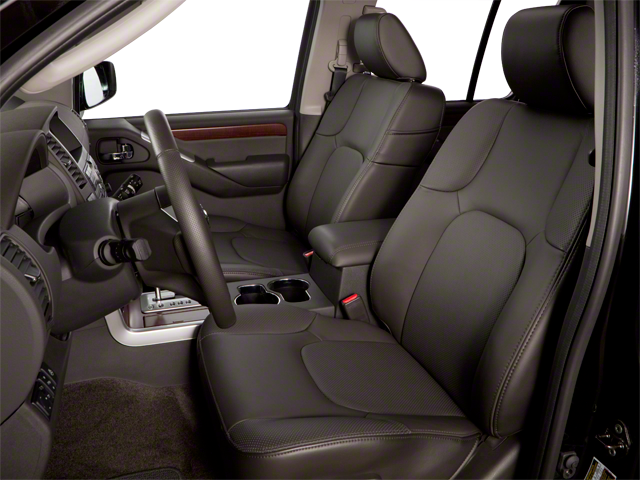 2010 Nissan Pathfinder LE