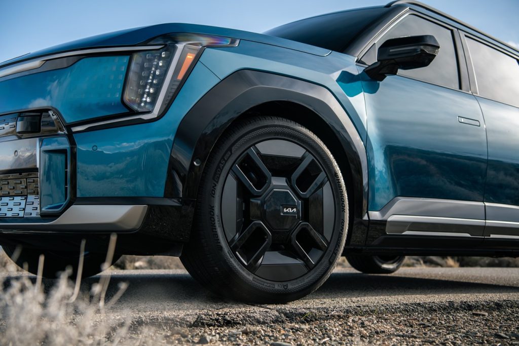 How Much Can a Kia Telluride Tow: Unlocking Its Towing Potential