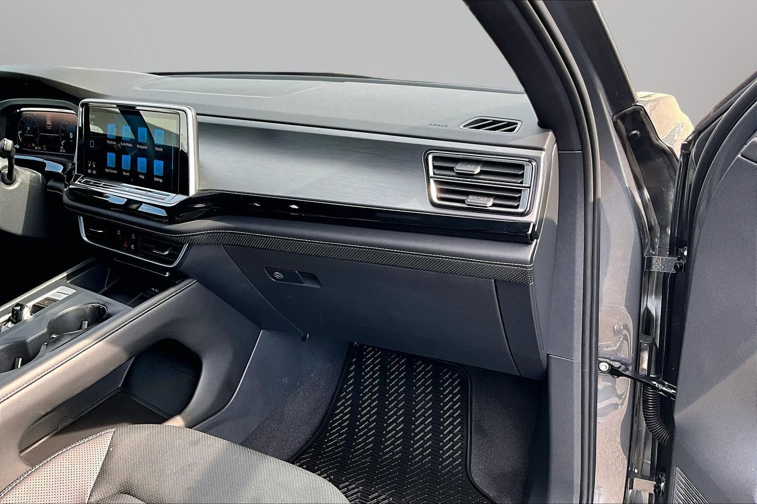 2024 Volkswagen Atlas Cross Sport 2.0T SE