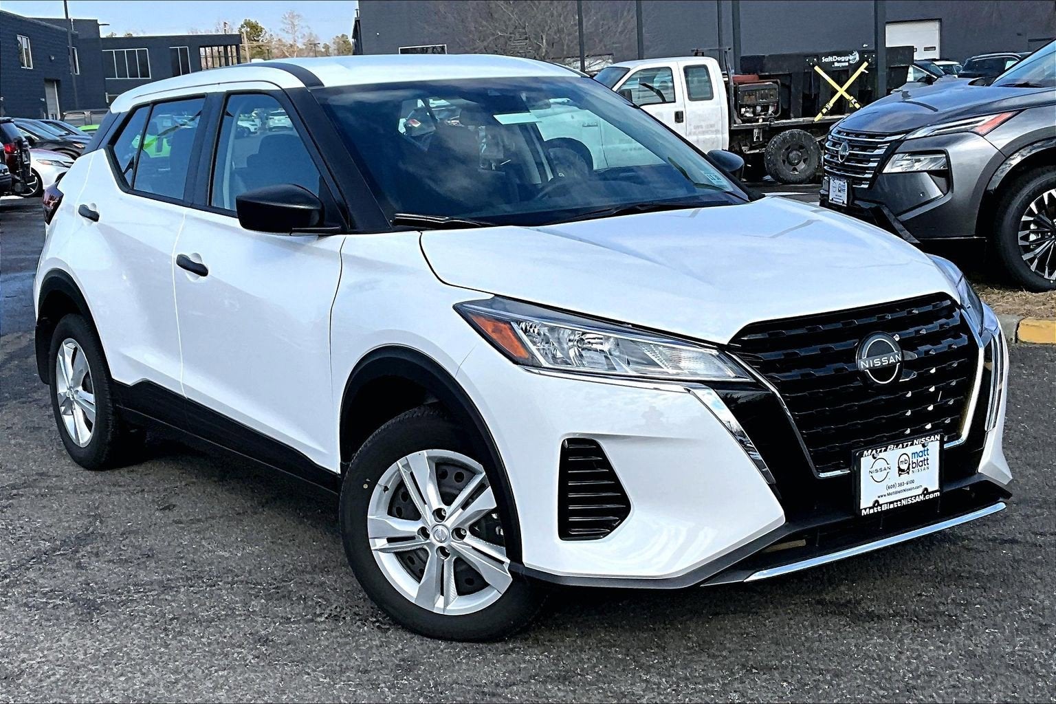 2025 Nissan Kicks Play S