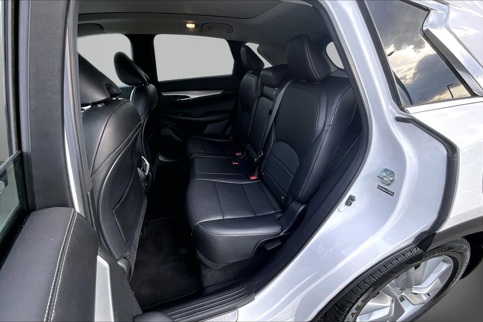 2021 INFINITI QX50 LUXE