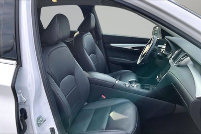 2021 INFINITI QX50 LUXE