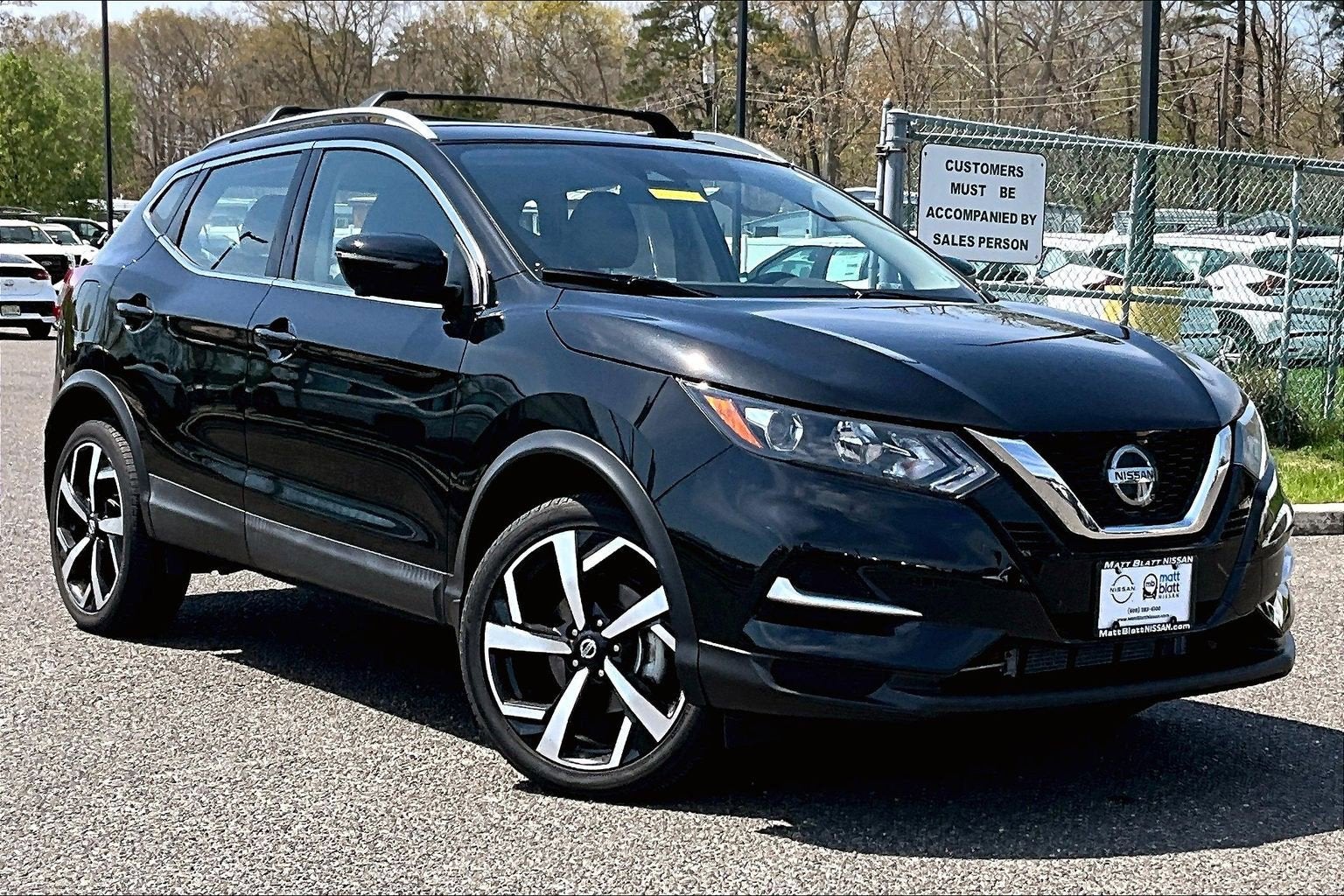 2022 Nissan Rogue Sport SL
