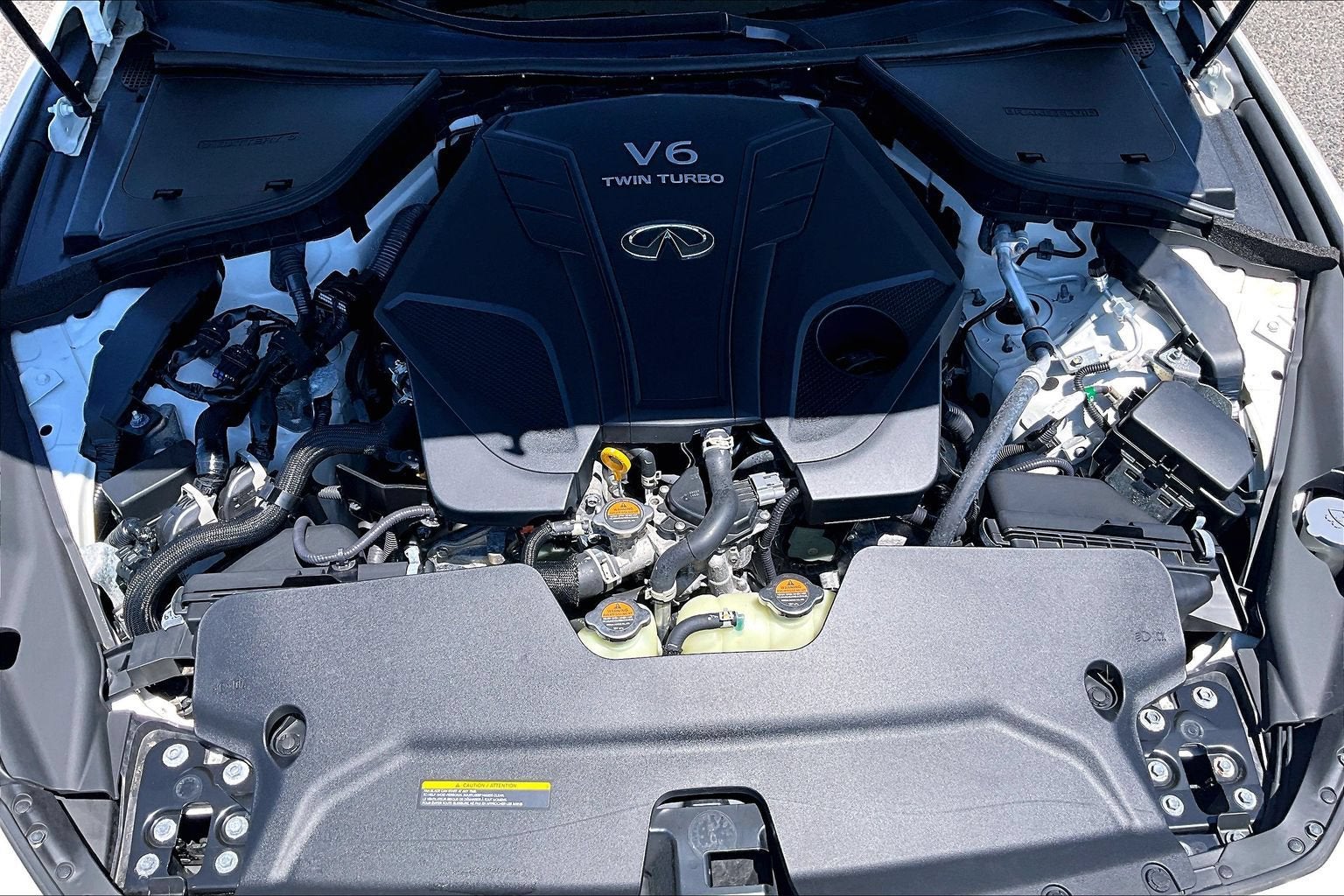 2023 INFINITI Q50 LUXE
