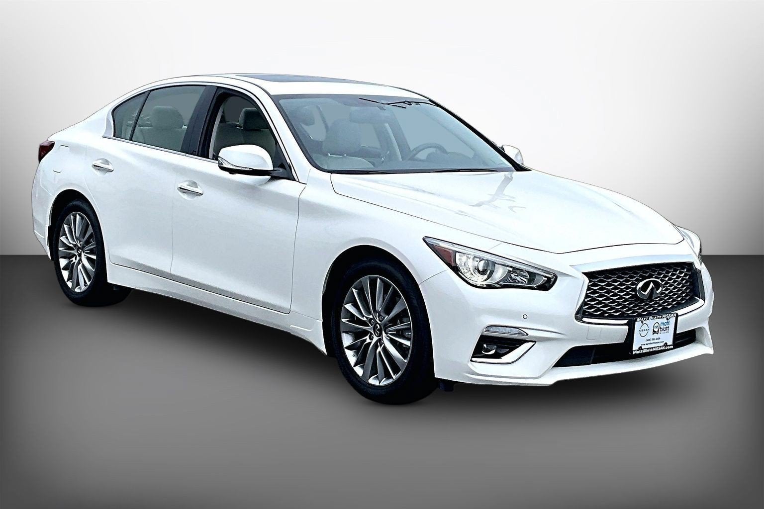 2023 INFINITI Q50 LUXE