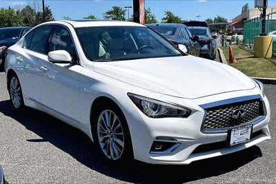 2023 INFINITI Q50 LUXE