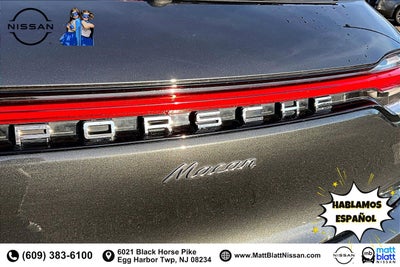 2023 Porsche Macan Base