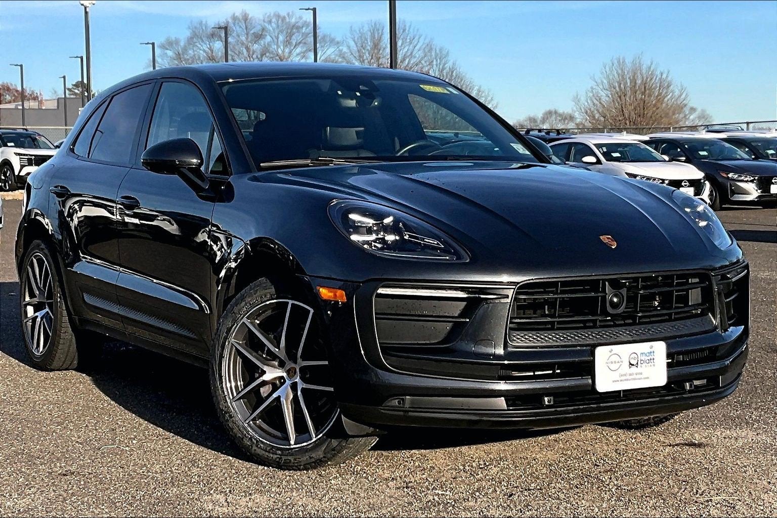 2023 Porsche Macan Base
