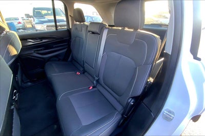 2023 Jeep Grand Cherokee Laredo 4x4