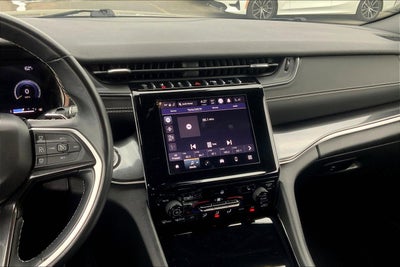 2022 Jeep Grand Cherokee L Altitude 4x4