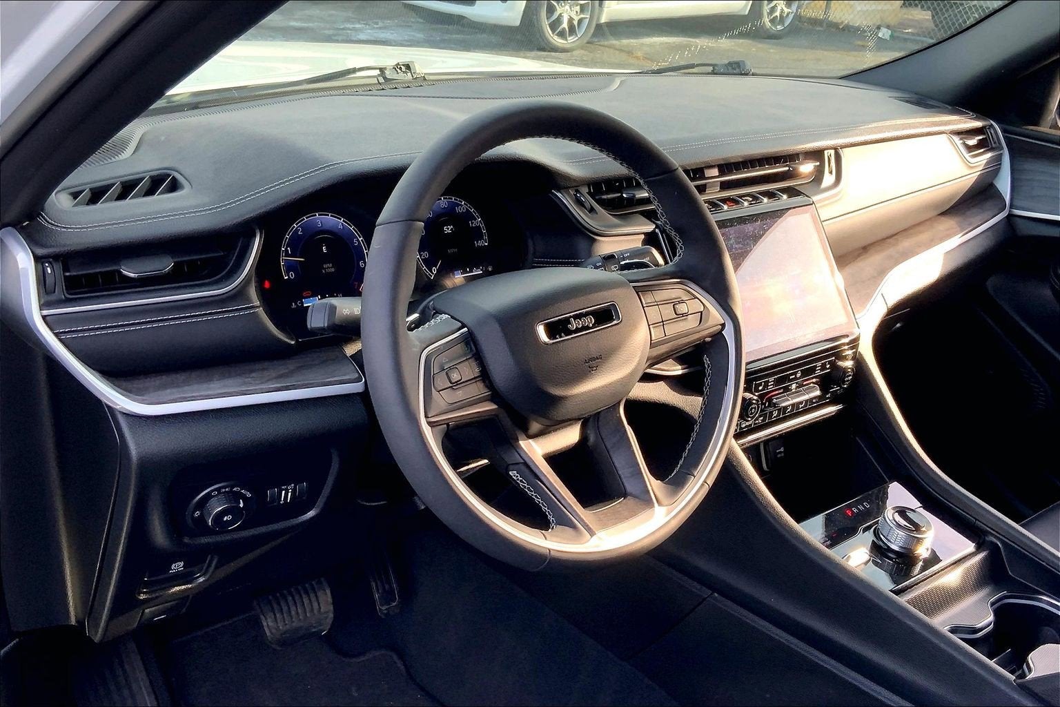 2025 Jeep Grand Cherokee L Limited 4x4