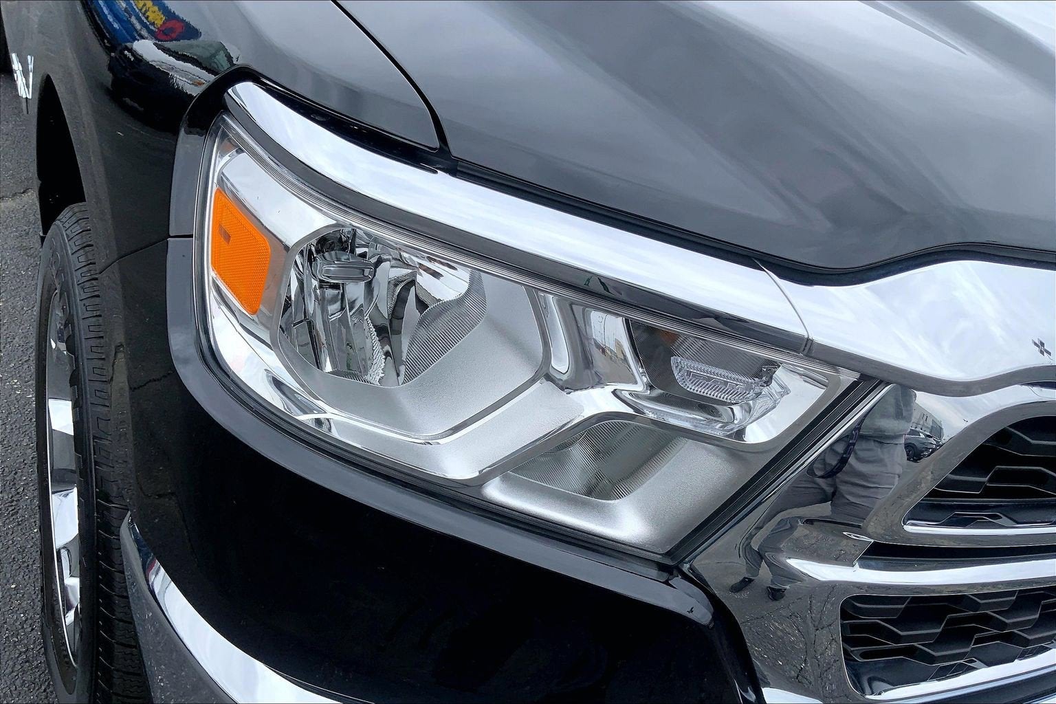 2022 RAM 1500 Big Horn Crew Cab 4x4 5'7' Box