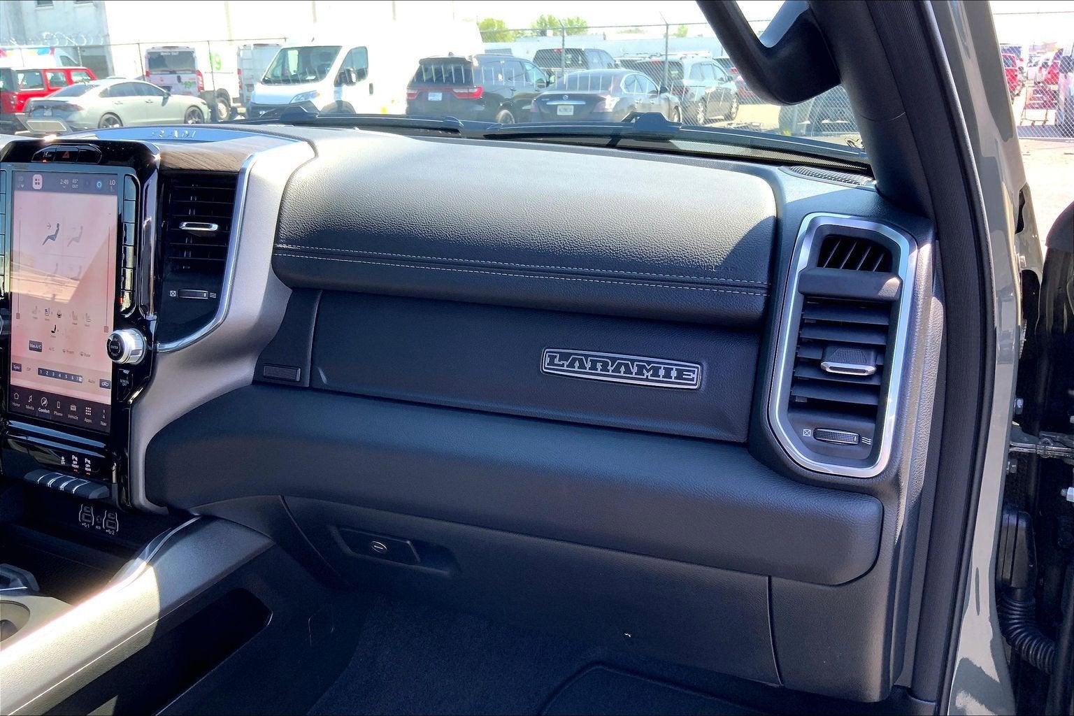 2026 RAM 1500 Laramie Crew Cab 4x4 5'7' Box