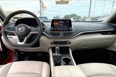 2022 Nissan Altima SV FWD