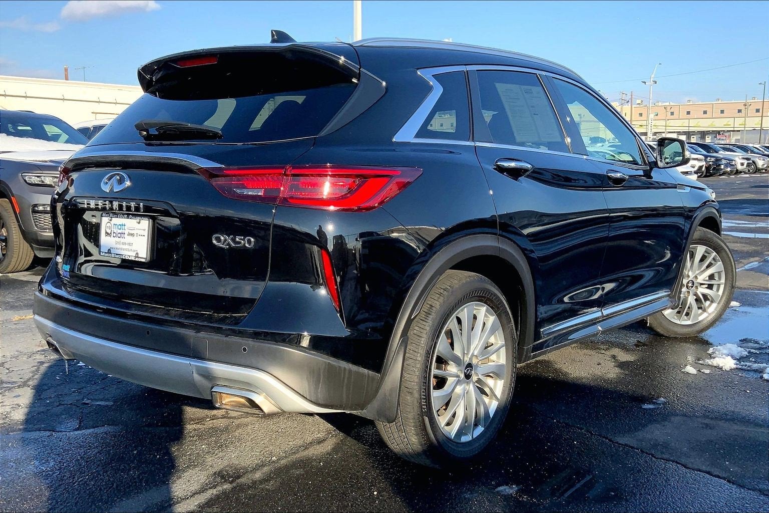 2023 INFINITI QX50 LUXE AWD