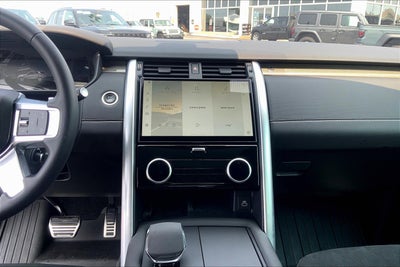 2023 Land Rover Discovery P300 S R-Dynamic