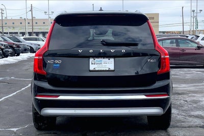 2022 Volvo XC90 T6 Inscription 7 Passenger