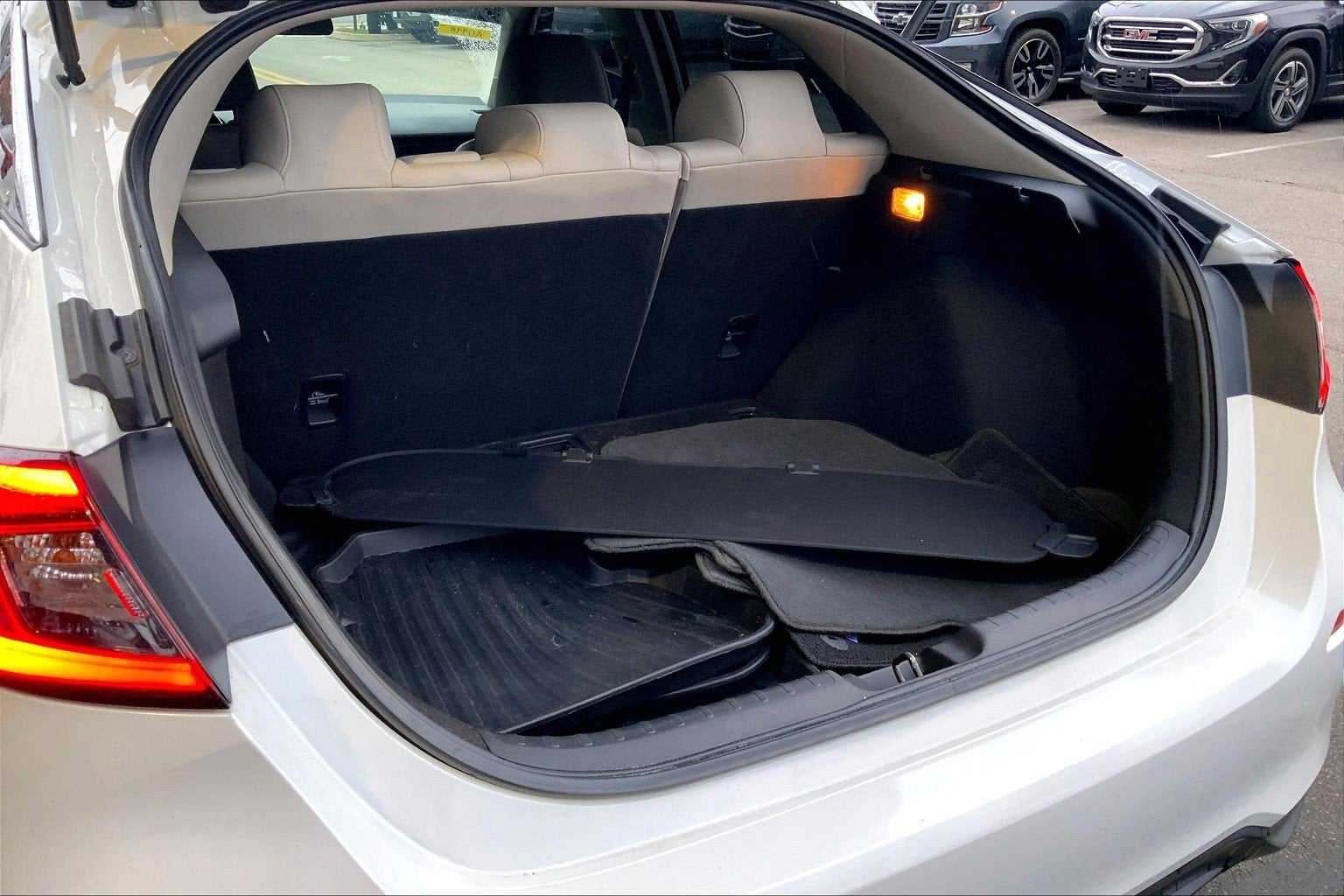 2022 Honda Civic Hatchback EX-L