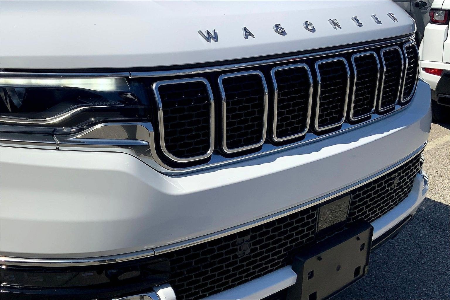 2023 Jeep Wagoneer Base
