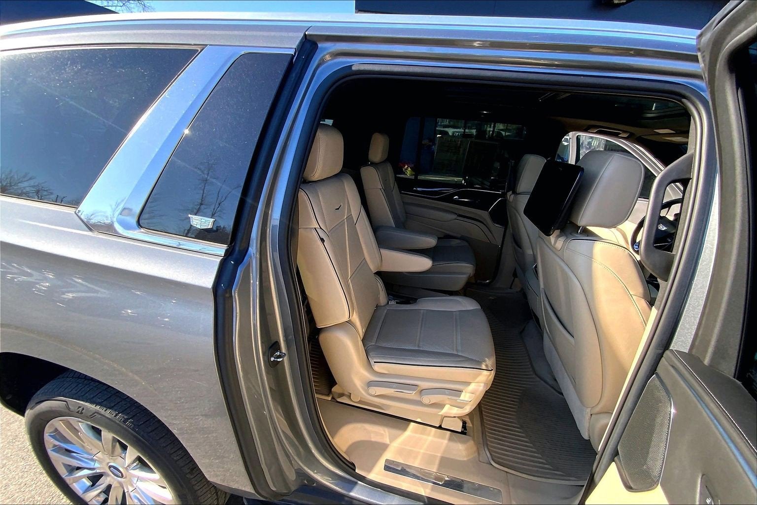 2021 Cadillac Escalade ESV Premium Luxury