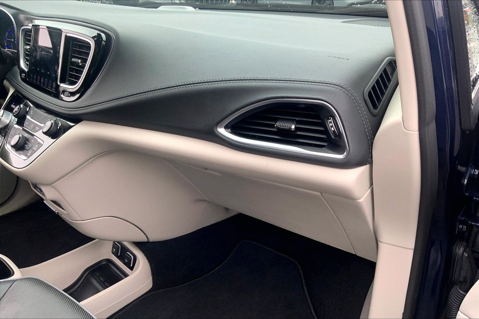 2020 Chrysler Pacifica Hybrid Limited