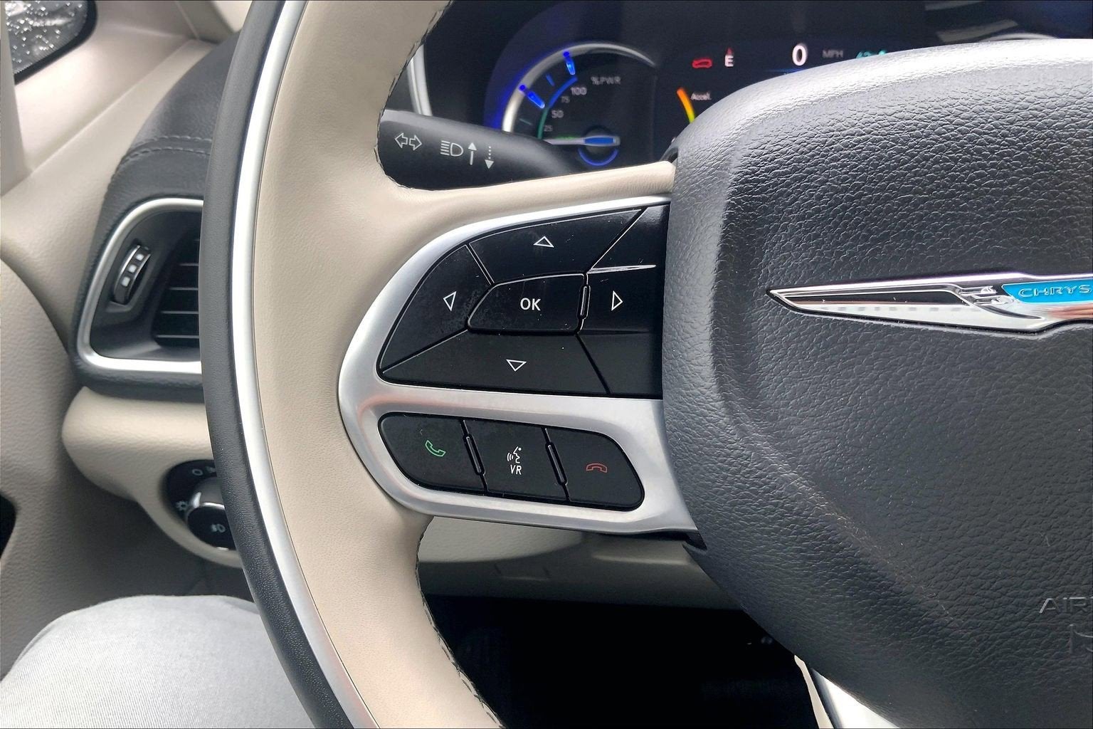 2020 Chrysler Pacifica Hybrid Limited