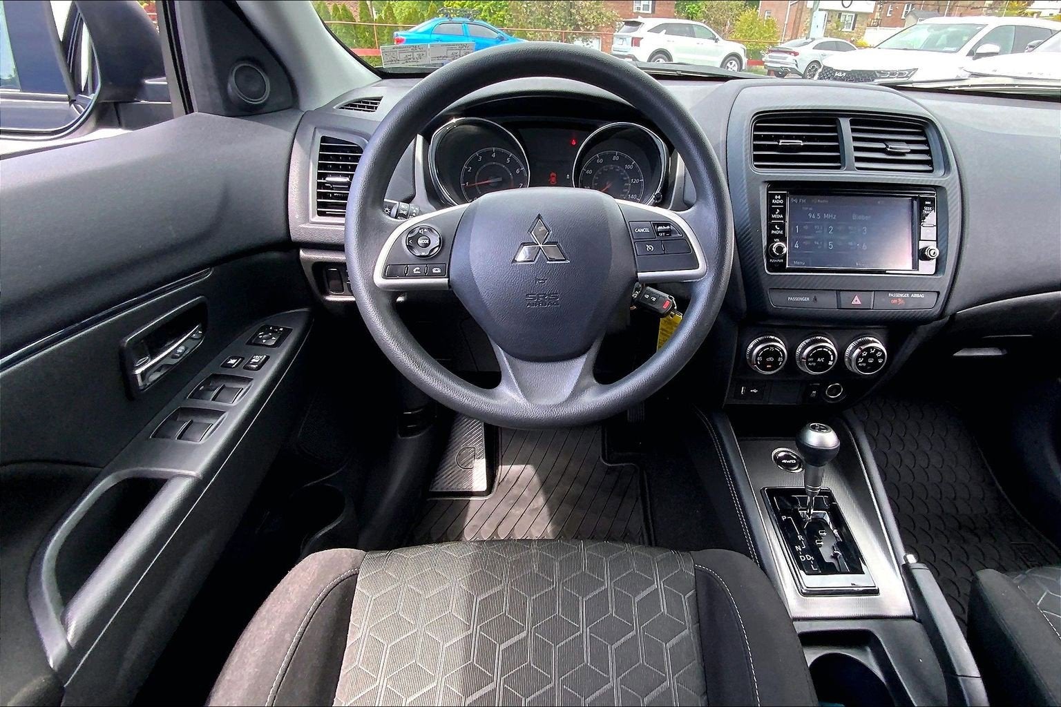 2025 Mitsubishi Outlander Sport ES