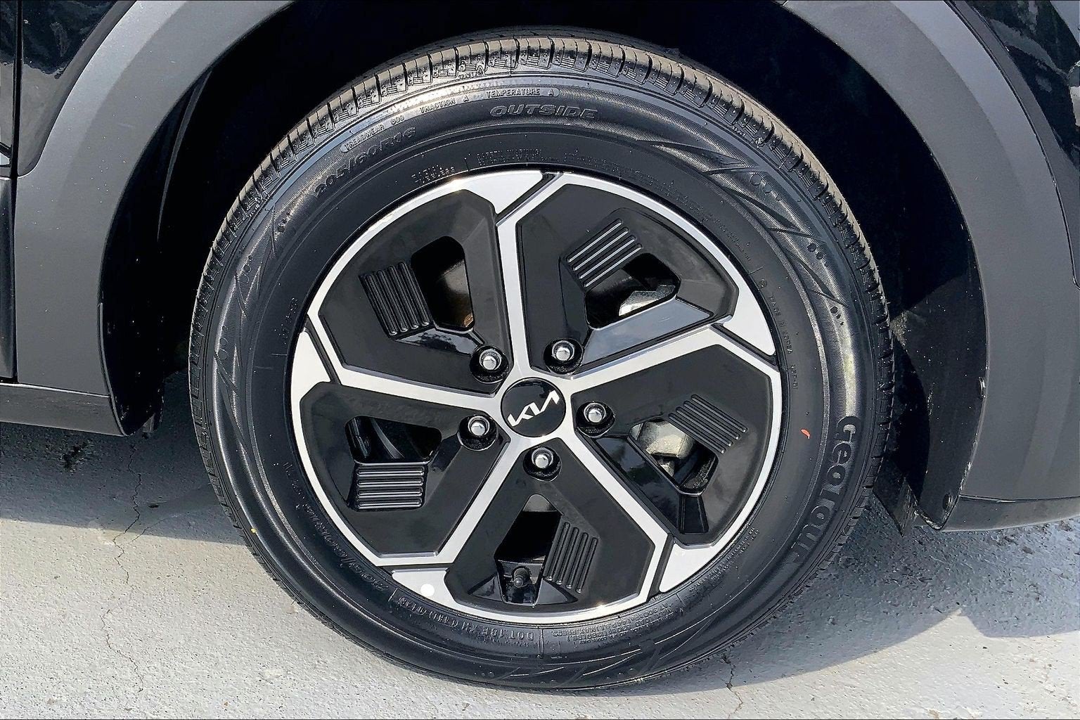 2024 Kia Niro EX