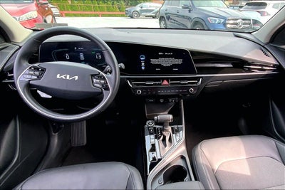 2024 Kia Niro EX