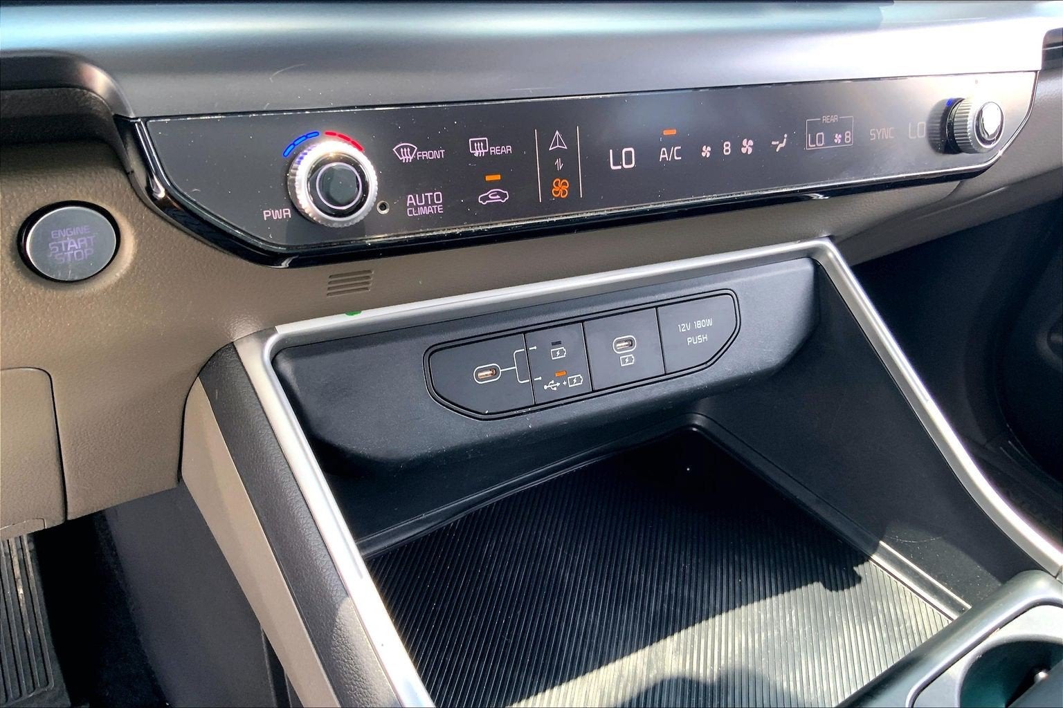 2025 Kia Carnival LXS