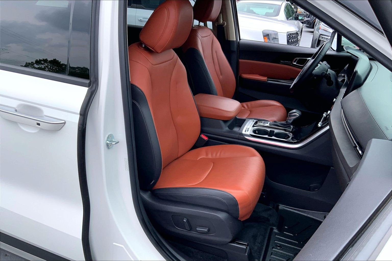 2023 Kia Carnival SX