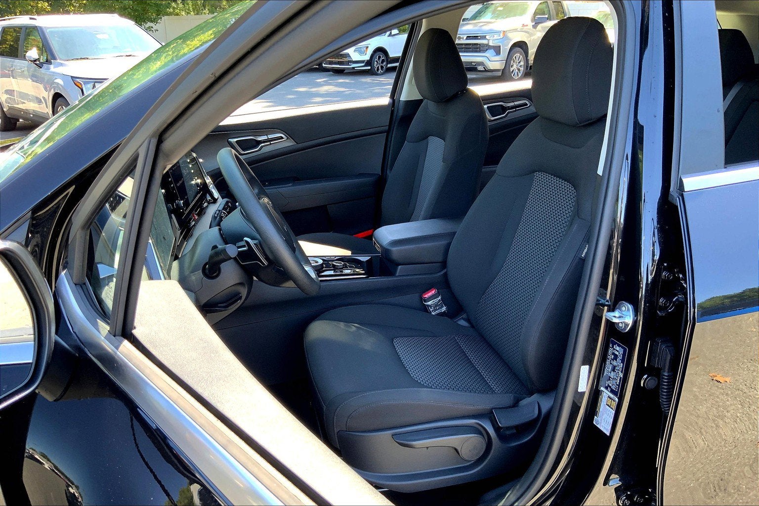 2023 Kia Sportage Hybrid LX