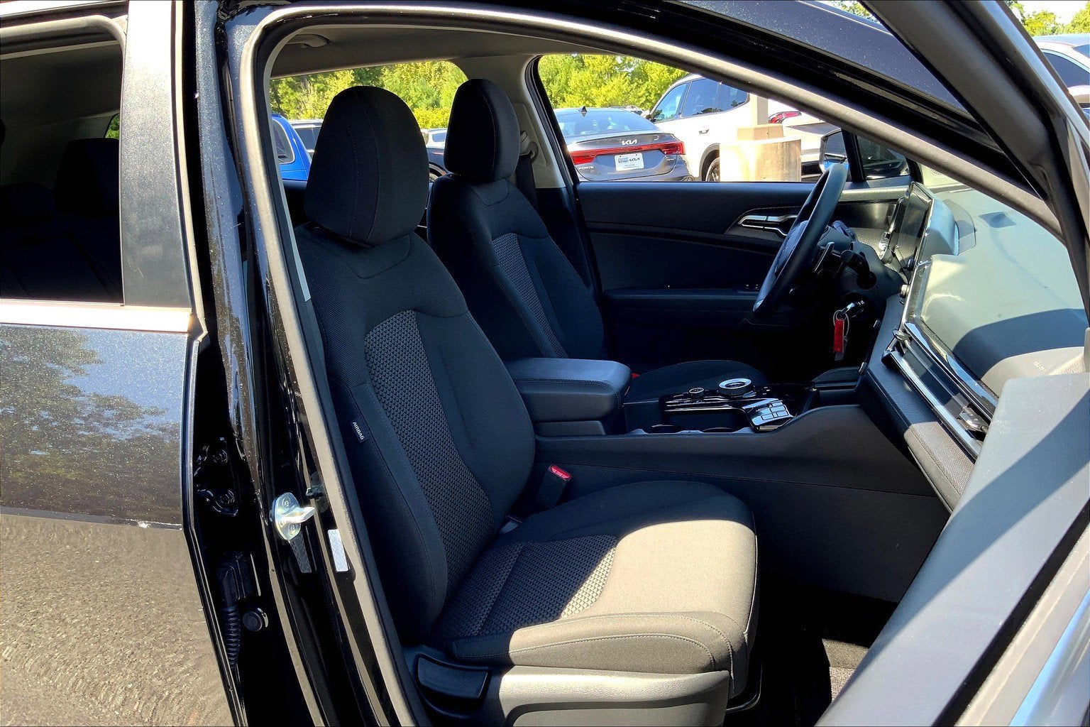 2023 Kia Sportage Hybrid LX