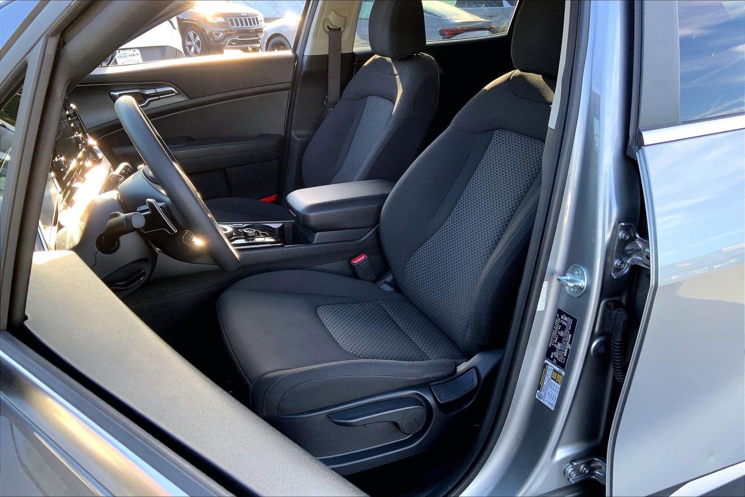 2023 Kia Sportage Hybrid LX