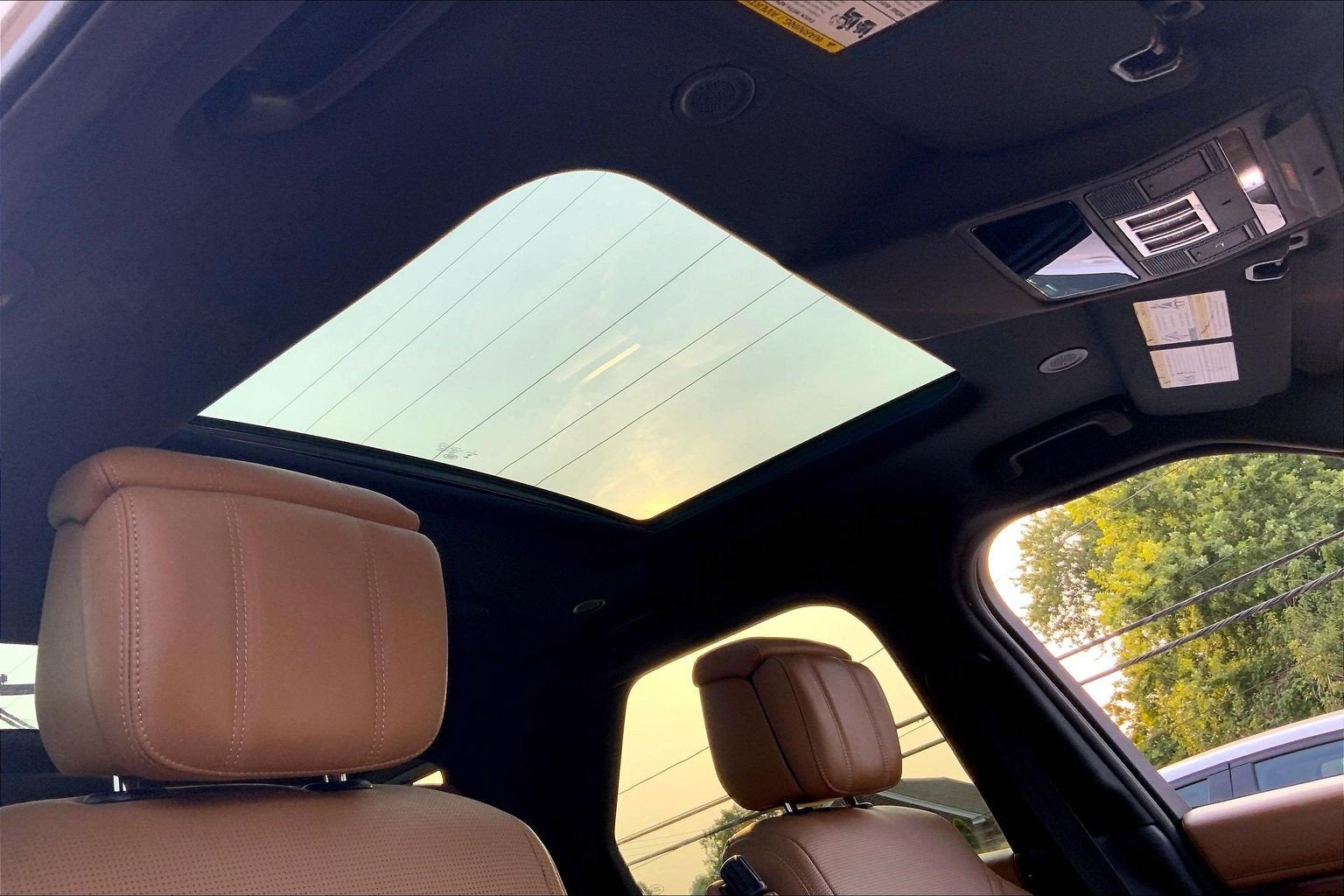 2023 Land Rover Discovery S R-Dynamic