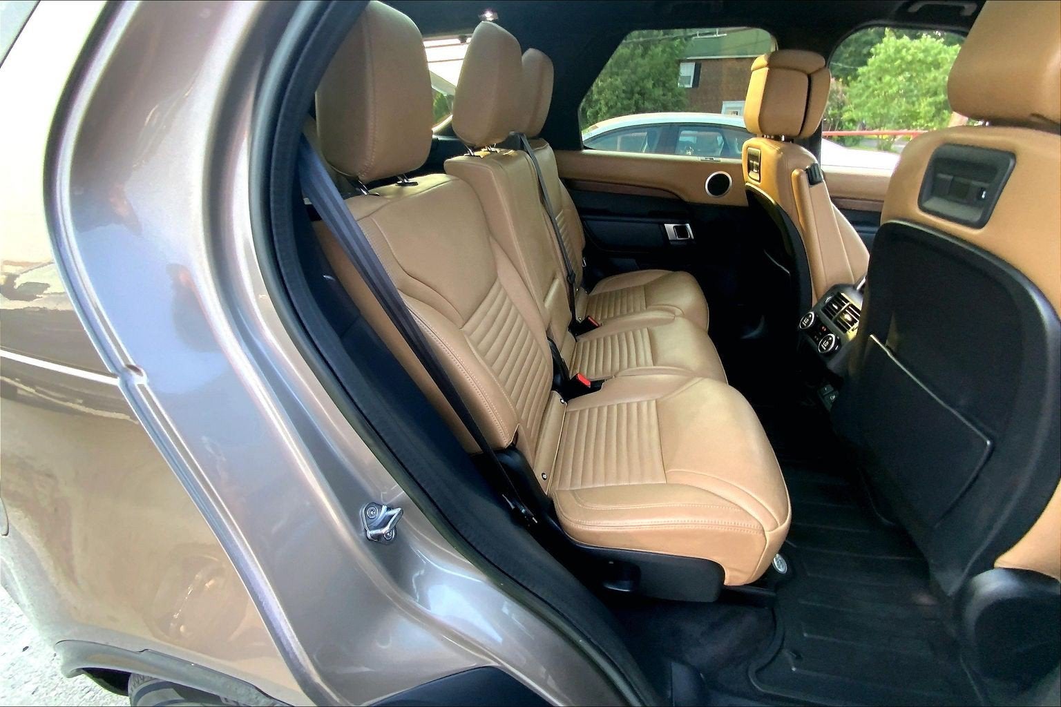 2023 Land Rover Discovery S R-Dynamic