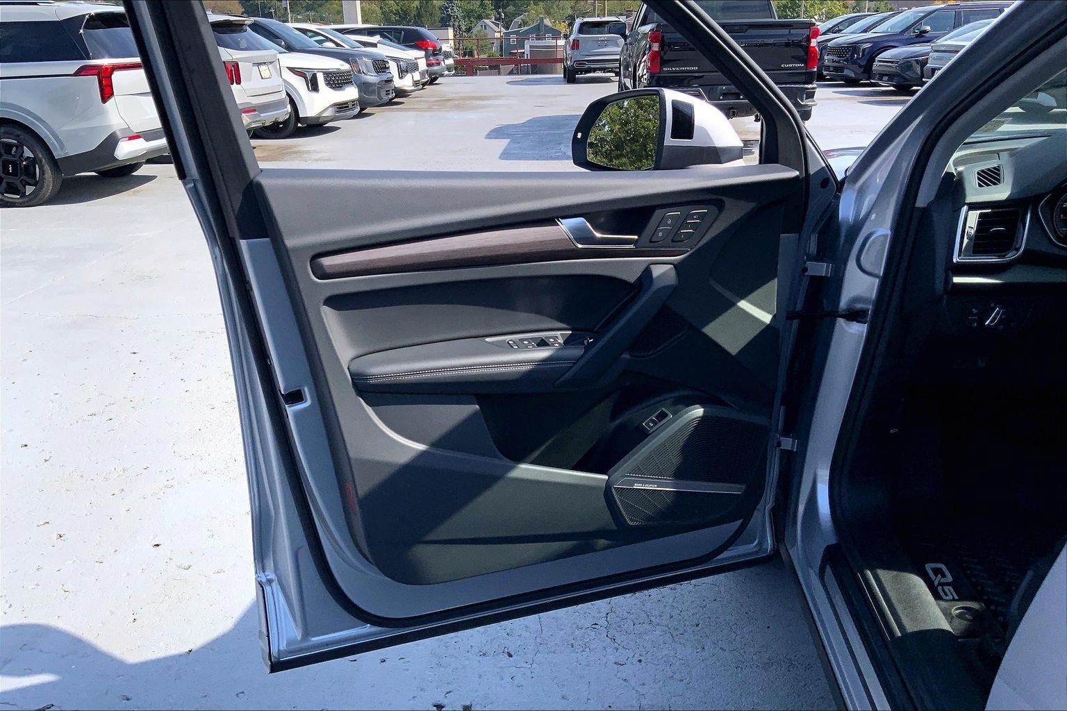 2023 Audi Q5 Premium Plus