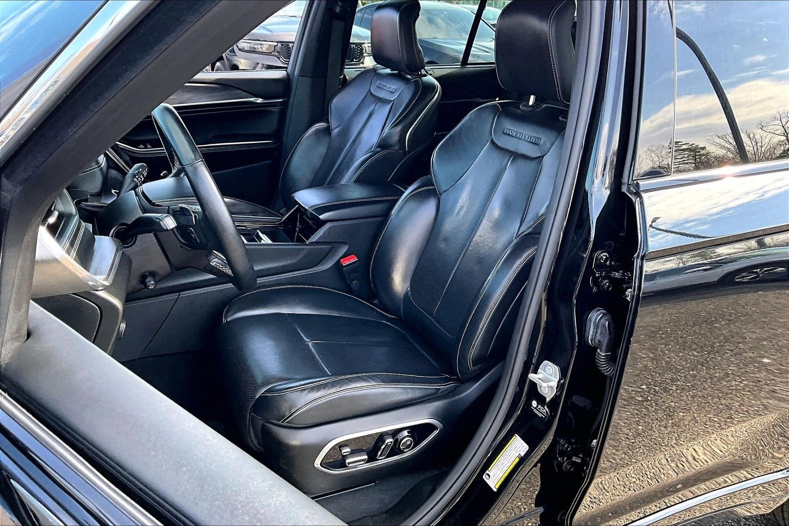 2022 Jeep Grand Cherokee Overland