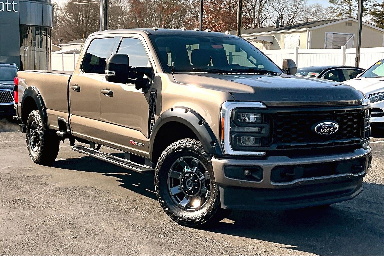 2023 Ford Super Duty F-350 SRW LARIAT
