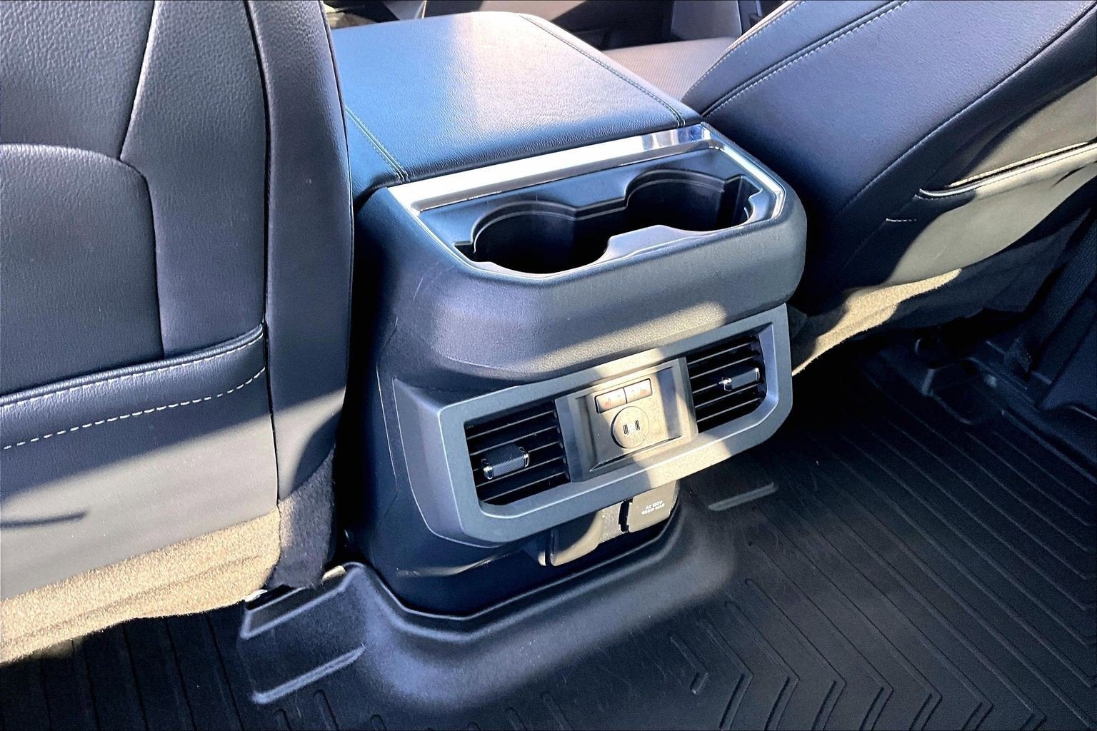 2023 Ford Super Duty F-350 SRW LARIAT