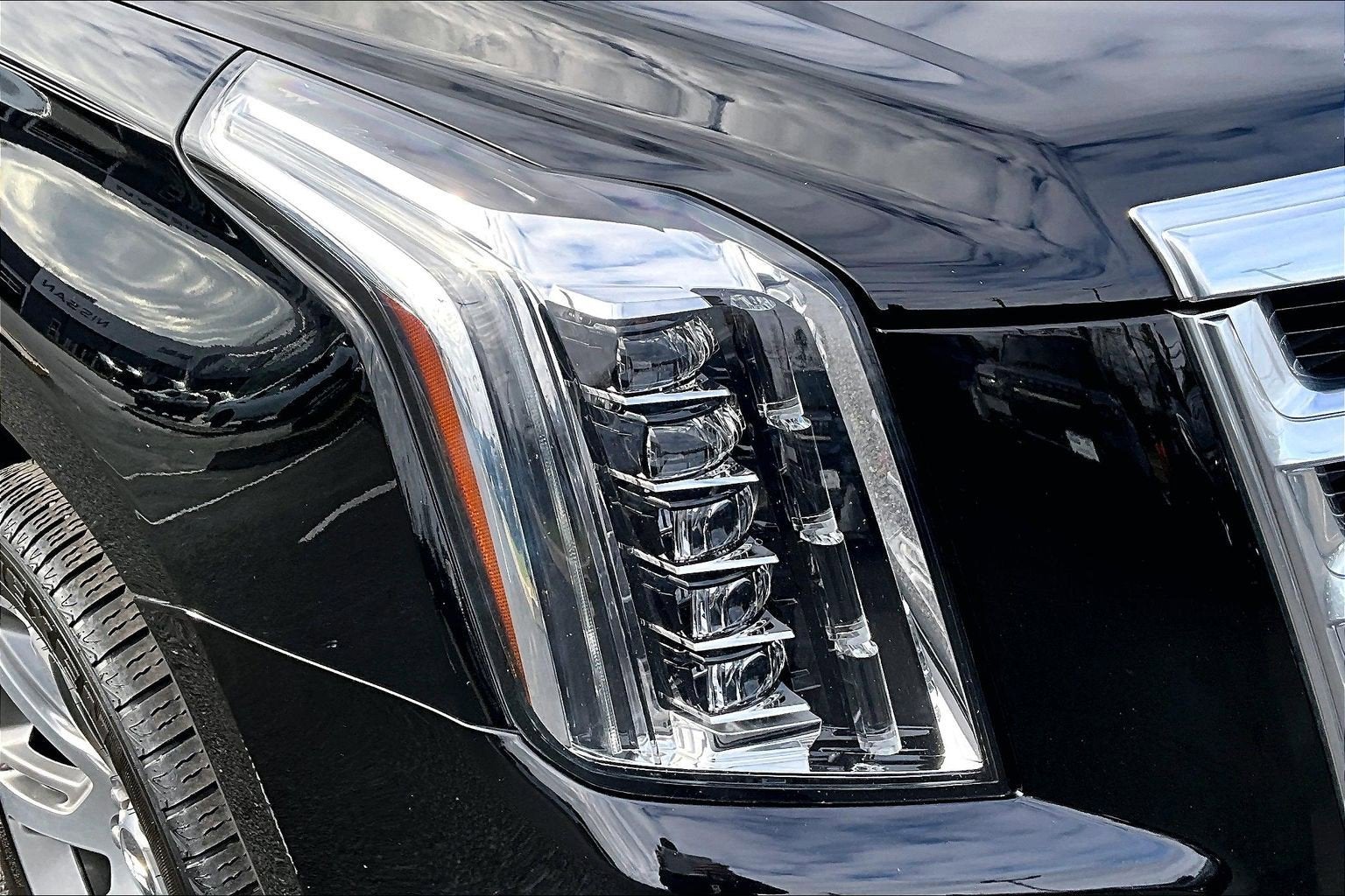 2016 Cadillac Escalade Luxury Collection