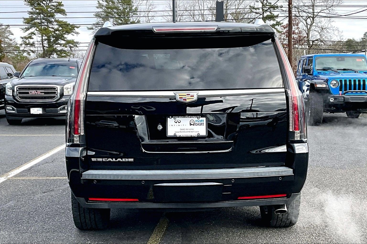 2016 Cadillac Escalade Luxury Collection
