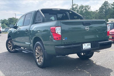 2024 Nissan Titan SV