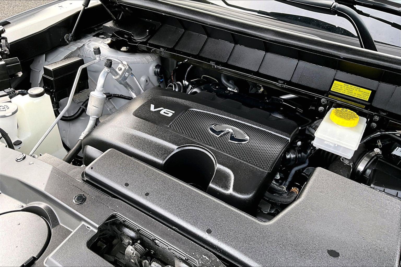 2023 INFINITI QX60 LUXE AWD