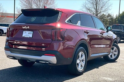 2025 Kia Sorento LX