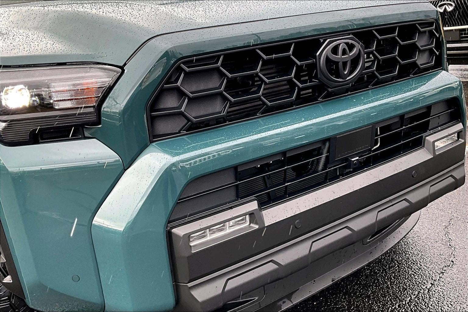2025 Toyota 4Runner Hybrid TRD Off Road
