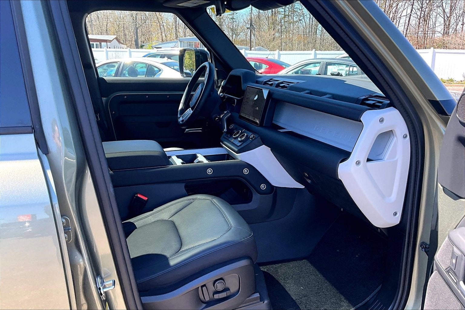 2025 Land Rover Defender S