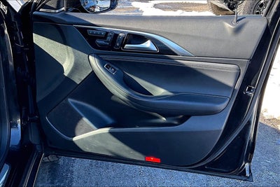 2018 INFINITI QX30 ESSENTIAL