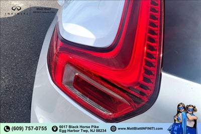 2025 Volvo XC40 Core Bright Theme