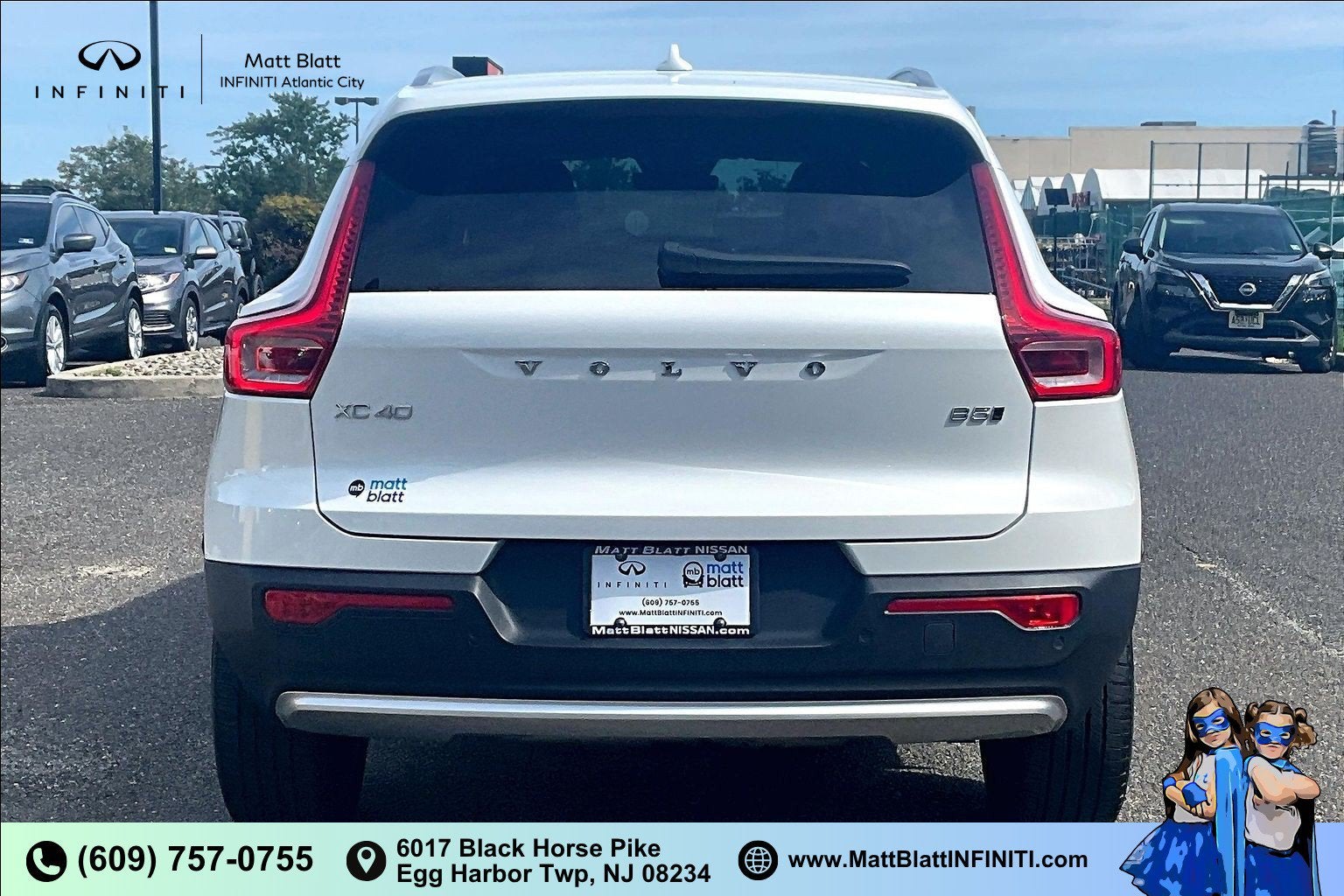 2025 Volvo XC40 Core Bright Theme